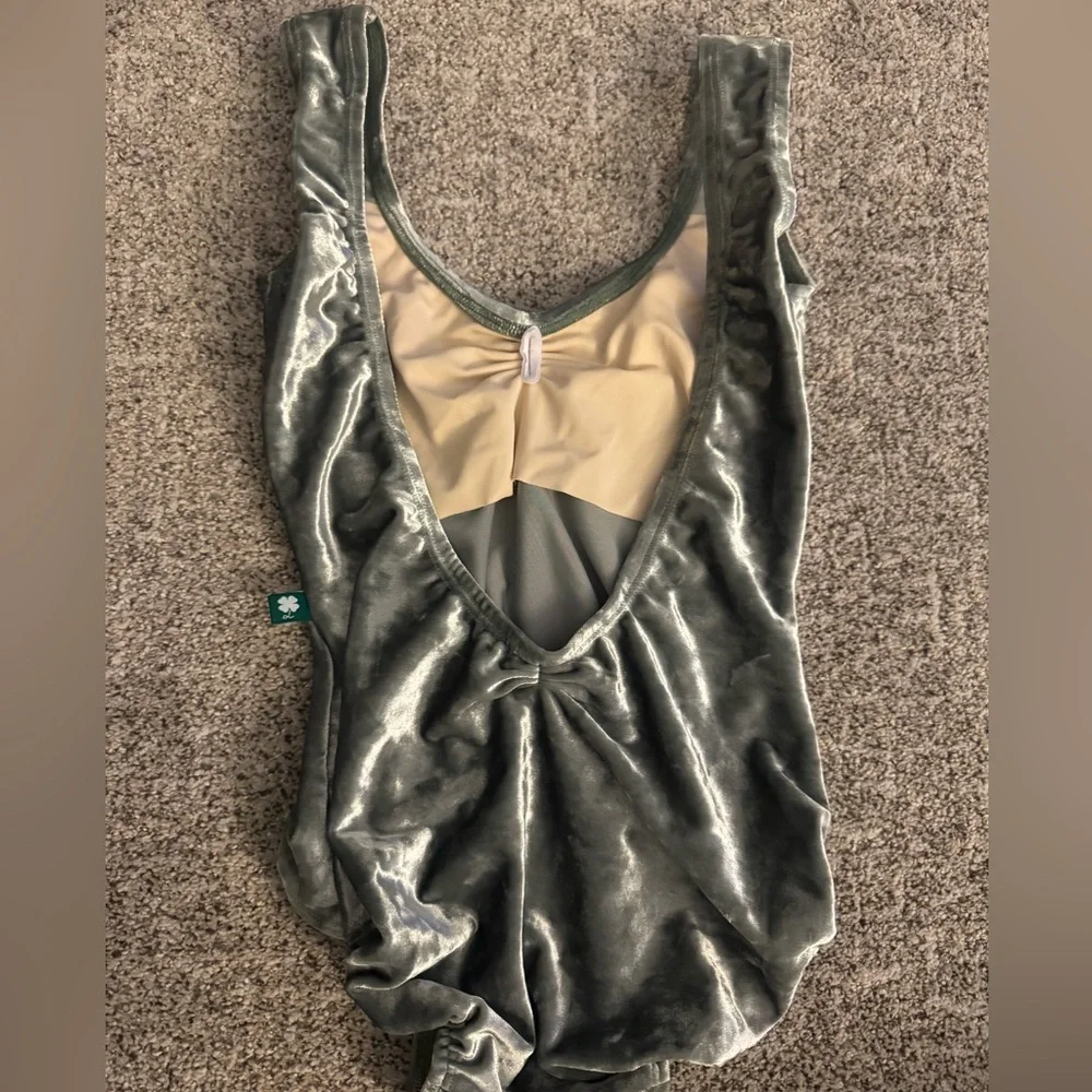 Luckyleo olive green velvet ballet leotard size small - Picture 6 of 9